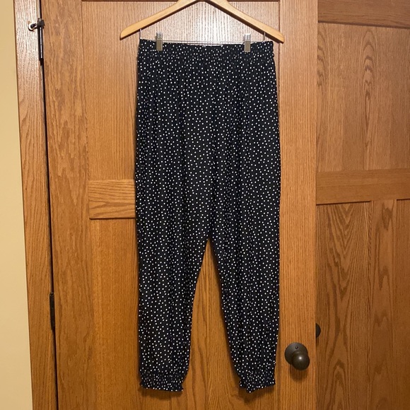 Tommy Bahama NWT L women’s joggers - Picture 4 of 4